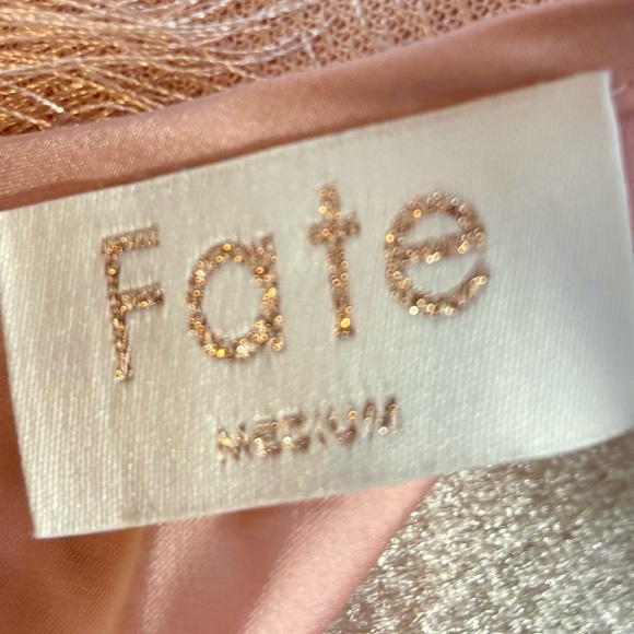 Fate Pink Fun and short Elegant Dress - Picture 4 of 4